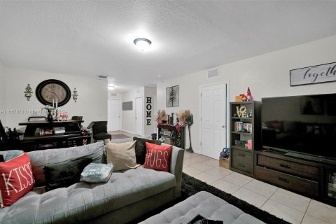 Immobilier commercial à vendre à Miami, Floride: 459.96 m2 № 1384485 - photo 24