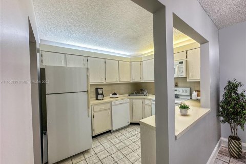 Copropriété à vendre à Greenacres, Floride: 2 chambres, 87.05 m2 № 1384401 - photo 4