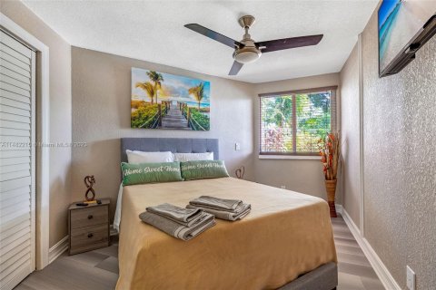 Casa en venta en Fort Lauderdale, Florida, 4 dormitorios, 218.6 m2 № 824816 - foto 14