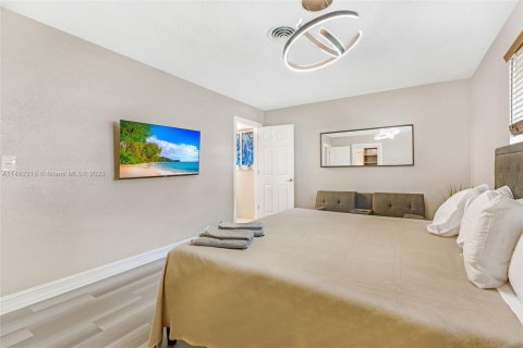 Casa en venta en Fort Lauderdale, Florida, 4 dormitorios, 218.6 m2 № 824816 - foto 26