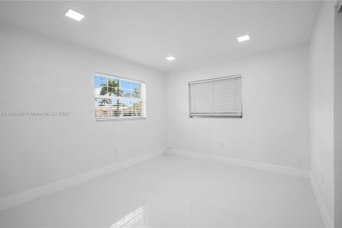 Villa ou maison à vendre à Fort Myers, Floride: 3 chambres, 140.38 m2 № 1162217 - photo 23