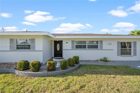 Villa ou maison à vendre à Fort Myers, Floride: 3 chambres, 140.38 m2 № 1162217 - photo 8