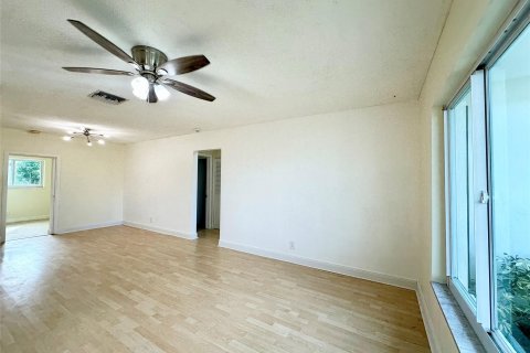 Casa en venta en Tamarac, Florida, 3 dormitorios, 148.46 m2 № 1152219 - foto 19