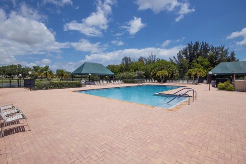 Copropriété à vendre à Boynton Beach, Floride: 2 chambres, 122.17 m2 № 1152195 - photo 17