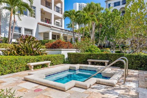 Condo in Aventura, Florida, 3 bedrooms  № 1152218 - photo 5