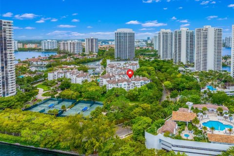 Condominio en venta en Aventura, Florida, 3 dormitorios, 241.08 m2 № 1152218 - foto 6