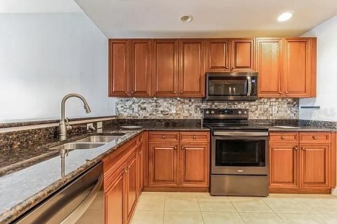 Condo in Punta Gorda, Florida, 2 bedrooms  № 1377739 - photo 7