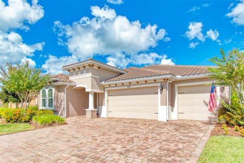 Casa en venta en Poinciana, Florida, 5 dormitorios, 268.58 m2 № 1377735 - foto 3