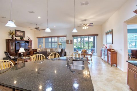 Casa en venta en Poinciana, Florida, 5 dormitorios, 268.58 m2 № 1377735 - foto 12