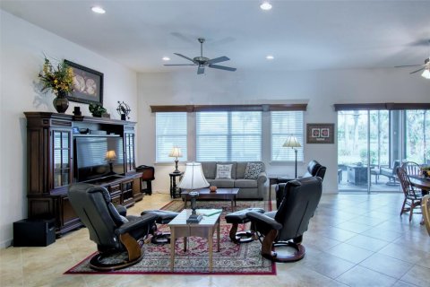 Casa en venta en Poinciana, Florida, 5 dormitorios, 268.58 m2 № 1377735 - foto 5