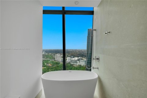Condominio en venta en Miami, Florida, 3 dormitorios, 181.81 m2 № 825345 - foto 23