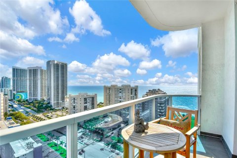 Condominio en venta en Hallandale Beach, Florida, 1 dormitorio, 81.29 m2 № 1383527 - foto 6