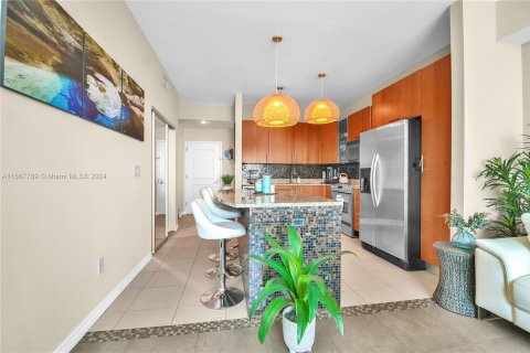 Condominio en venta en Hallandale Beach, Florida, 1 dormitorio, 81.29 m2 № 1383527 - foto 7