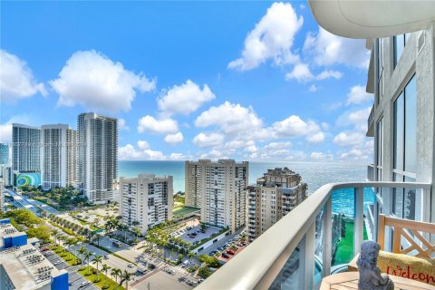 Condominio en venta en Hallandale Beach, Florida, 1 dormitorio, 81.29 m2 № 1383527 - foto 8