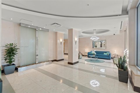 Copropriété à vendre à Hollywood, Floride: 1 chambre, 73.3 m2 № 1383568 - photo 17