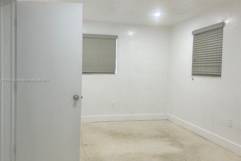 Appartement à louer à Miami, Floride: 2 chambres, 60.39 m2 № 1345688 - photo 4