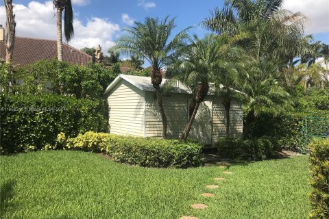 Villa ou maison à louer à Palmetto Bay, Floride: 4 chambres, 250.56 m2 № 1345690 - photo 9