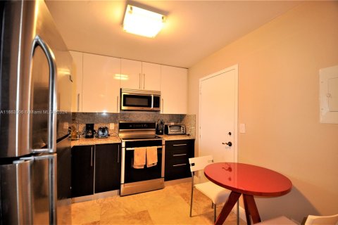 Condominio en alquiler en Hallandale Beach, Florida, 1 dormitorio, 120.77 m2 № 1387757 - foto 8