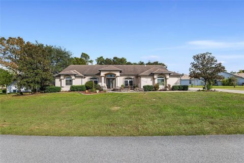 House in Ocala, Florida 5 bedrooms, 264.21 sq.m. № 1422935 - photo 3