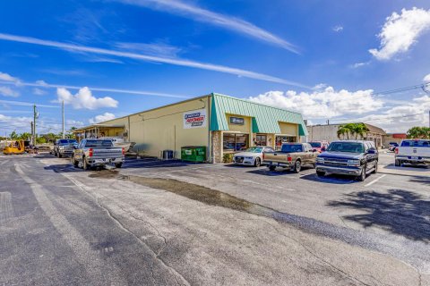 Immobilier commercial à vendre à Jupiter, Floride № 849990 - photo 3