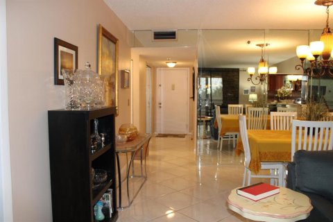 Condominio en venta en Lake Worth, Florida, 2 dormitorios, 111.48 m2 № 697215 - foto 3