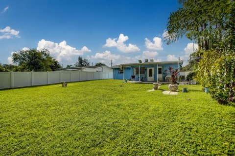 Villa ou maison à vendre à Oakland Park, Floride: 2 chambres, 119.38 m2 № 722607 - photo 2