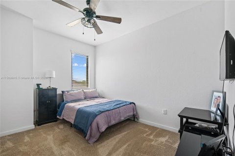 Casa en venta en Homestead, Florida, 4 dormitorios, 220.74 m2 № 1140654 - foto 23