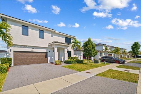 Casa en venta en Homestead, Florida, 4 dormitorios, 220.74 m2 № 1140654 - foto 2