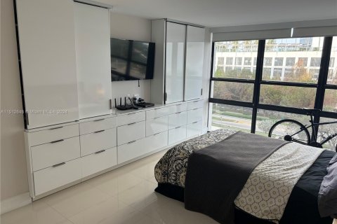 Condominio en venta en Miami, Florida, 2 dormitorios, 101.82 m2 № 947697 - foto 23