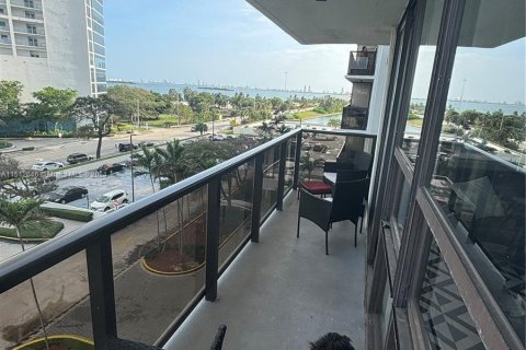 Condominio en venta en Miami, Florida, 2 dormitorios, 101.82 m2 № 947697 - foto 6