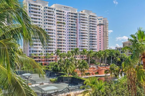 Condominio en venta en Key Biscayne, Florida, 2 dormitorios, 134.71 m2 № 783096 - foto 15