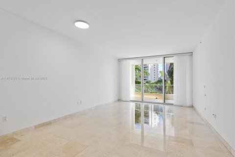 Condominio en venta en Key Biscayne, Florida, 2 dormitorios, 134.71 m2 № 783096 - foto 1