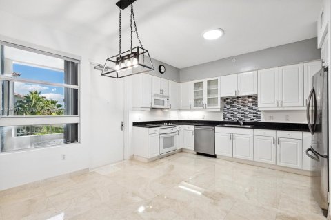 Condominio en venta en Key Biscayne, Florida, 2 dormitorios, 134.71 m2 № 783096 - foto 3