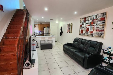 Condominio en venta en Miami, Florida, 2 dormitorios, 76.46 m2 № 1176209 - foto 3