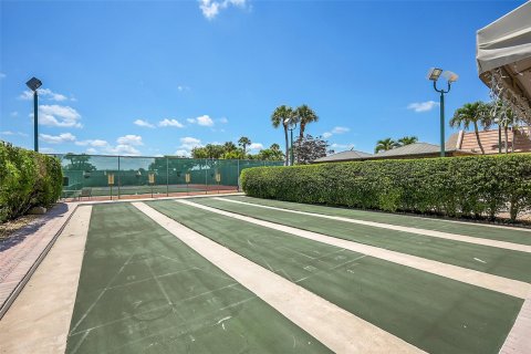 Villa ou maison à vendre à West Palm Beach, Floride: 2 chambres, 120.31 m2 № 1168501 - photo 4