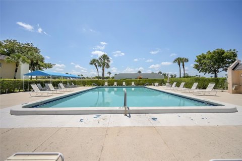 Villa ou maison à vendre à West Palm Beach, Floride: 2 chambres, 120.31 m2 № 1168501 - photo 11