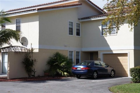Immobilier commercial à vendre à Coral Springs, Floride: 631.74 m2 № 998343 - photo 23