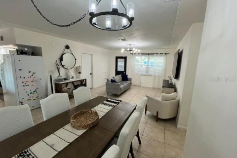 Casa en venta en Palm Springs, Florida, 4 dormitorios, 126.72 m2 № 1164818 - foto 5