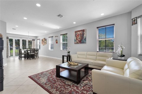 Villa ou maison à vendre à Pembroke Pines, Floride: 5 chambres, 325.25 m2 № 1291925 - photo 27