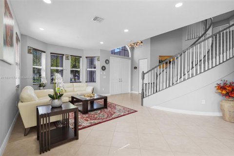 Villa ou maison à vendre à Pembroke Pines, Floride: 5 chambres, 325.25 m2 № 1291925 - photo 21