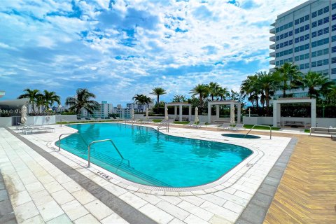 Copropriété à vendre à Miami Beach, Floride: 2 chambres, 135.92 m2 № 1315661 - photo 24