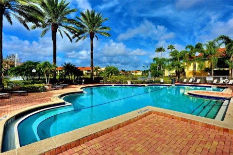 Copropriété à vendre à Pompano Beach, Floride: 1 chambre, 75.53 m2 № 1215648 - photo 5