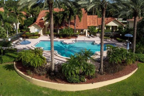 Copropriété à vendre à Pompano Beach, Floride: 1 chambre, 75.53 m2 № 1215648 - photo 3