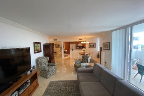 Copropriété à vendre à Aventura, Floride: 2 chambres, 117.8 m2 № 1160603 - photo 1