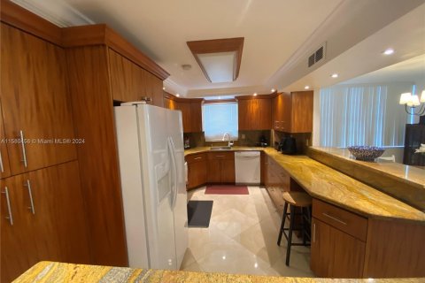 Condominio en venta en Aventura, Florida, 2 dormitorios, 117.8 m2 № 1160603 - foto 7