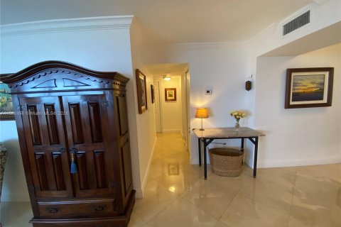 Condominio en venta en Aventura, Florida, 2 dormitorios, 117.8 m2 № 1160603 - foto 16