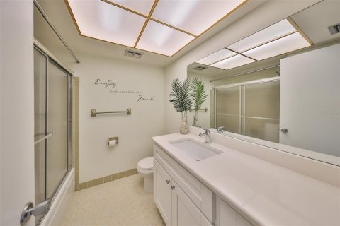 Condominio en alquiler en Saint Petersburg, Florida, 2 dormitorios, 117.06 m2 № 1369968 - foto 19