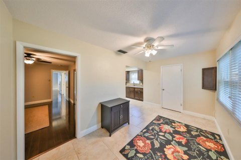 Condominio en alquiler en Saint Petersburg, Florida, 2 dormitorios, 117.06 m2 № 1369968 - foto 12