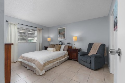 Copropriété à vendre à Fort Lauderdale, Floride: 2 chambres, 90.58 m2 № 1168483 - photo 16