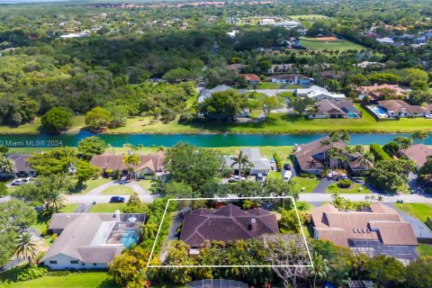 Villa ou maison à vendre à Palmetto Bay, Floride: 4 chambres, 281.87 m2 № 1176204 - photo 30